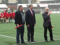 Žiaci deväťdesiatnikov si zahrali futbal v trenčíne - DSC02824