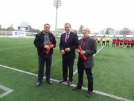 Žiaci deväťdesiatnikov si zahrali futbal v trenčíne - DSC02837