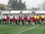 Žiaci deväťdesiatnikov si zahrali futbal v trenčíne - DSC02838