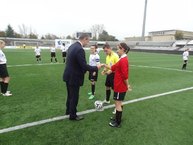 Žiaci deväťdesiatnikov si zahrali futbal v trenčíne - DSC02839