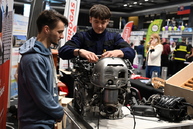 Zväčšiť fotografiu - Žiaci si vyberajú svoju budúcnosť - stredoškolák pokračuje aj v piatok