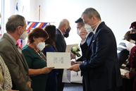 Zväčšiť fotografiu - Župa ocenila výnimočných žiakov, pedagógov aj ďalších zamestnancov škôl - TSK_oceňovanie ped 2021 (9)