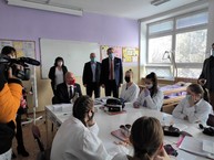 Zväčšiť fotografiu - Župan i minister chvália prezenčnú výučbu - IMG_20210212_112145