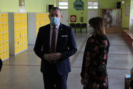 Zväčšiť fotografiu - Župan i minister chvália prezenčnú výučbu - IMG_2655