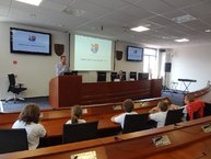 „župko“ dostal od malých bakalárikov župan - 1