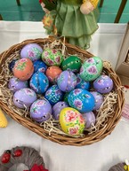 Zväčšiť fotografiu - Aj klienti zariadení sociálnych služieb sa tešia z veľkonočných tradícií