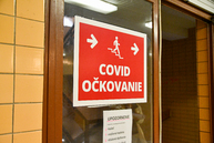 Zväčšiť fotografiu - Prvá stovka zamestnancov župných zariadení sociálnych služieb je zaočkovaná - DSC_0069