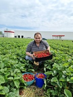 Zväčšiť fotografiu - S klientmi trávia voľný čas aktívne a pestro - 13