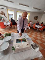 Zväčšiť fotografiu - Služby klientom poskytuje už štvrťstoročie - 20220808_122937