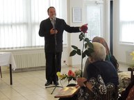 Úctu k starším preukázali klientom aj v css bystričan - m_DSCN1687