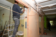Zväčšiť fotografiu - V centre sociálnych služieb jesienka je zmodernizovaný ďalší pavilón - 20210902_TSK_zdravotnictvo_081w