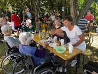 Zväčšiť fotografiu - Výlety, koncerty, grilovačky aj kúpanie v mori - Lednica 2