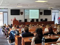 Zväčšiť fotografiu - Vzdelávaním zamestnancov k zvyšovaniu kvality sociálnych služieb