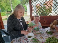 Zväčšiť fotografiu - Z letných zážitkov sa tešia aj klienti zariadení sociálnych služieb