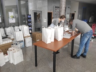 Zväčšiť fotografiu - Župa aj naďalej distribuuje ochranné prostriedky i antigénové testy - IMG_20210420_093622