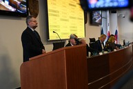 Zväčšiť fotografiu - Januárovému rokovaniu zastupiteľstva dominovali majetkové témy a projekty financované z externých zdrojov