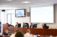 Zväčšiť fotografiu - Kraj žiada o financie z eurofondov na ďalšie projekty v oblasti školstva a dopravy - DSC_1802