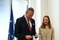 Zväčšiť fotografiu - Na marcovom zastupiteľstve boli ocenení výnimoční žiaci, rokovalo sa aj o spolufinancovaní projektov z eurofondov