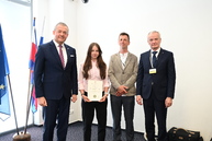 Zväčšiť fotografiu - Na marcovom zastupiteľstve boli ocenení výnimoční žiaci, rokovalo sa aj o spolufinancovaní projektov z eurofondov