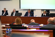 Zväčšiť fotografiu - Na marcovom zastupiteľstve boli ocenení výnimoční žiaci, rokovalo sa aj o spolufinancovaní projektov z eurofondov