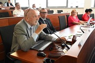 Zväčšiť fotografiu - Poslanci schválili prvú zmenu rozpočtu, najviac financií pôjde do oblasti vzdelávania