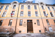 Zväčšiť fotografiu - Župa aj v minulom náročnom roku hospodárila s prebytkom približne 22 mil. eur, investičné akcie sa nezastavili, v pláne sú aj nové - GYM L. S. Trencin