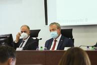 Zväčšiť fotografiu - Župa minulý rok hospodárila s prebytkom viac ako 25 mil. eur, pokračovať bude v rozbehnutých investíciách - TSK_zastupitelstvo (13 of 15)