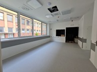Zväčšiť fotografiu - Diagnostické centrum považskobystrickej nemocnice tesne pred dokončením - 20210907_081044