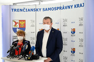 Zväčšiť fotografiu - Laboratórne testovanie na koronavírus funguje oddnes aj v trenčíne - 20200325_TSK_krizovy_003w