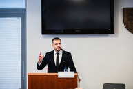 Zväčšiť fotografiu - Minister sa stretol so zdravotníkmi z trenčianskeho kraja - TSK_MZ_okruhly stol (11 of 42)