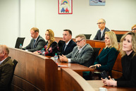 Zväčšiť fotografiu - Minister sa stretol so zdravotníkmi z trenčianskeho kraja - TSK_MZ_okruhly stol (14 of 42)