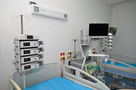 Zväčšiť fotografiu - Najmenšia župná nemocnica má oddelenie s najmodernejším vybavením - 20210902_TSK_zdravotnictvo_095w