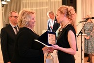 Zväčšiť fotografiu - Nominujte zdravotníkov za ich obdivuhodnú prácu