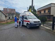 Zväčšiť fotografiu - Očkovanie imobilných ľudí zabezpečujú mobilné očkovacie jednotky - 20210430_103030