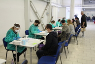 Zväčšiť fotografiu - Počas víkendu župa zaočkovala 6 417 ľudí - IMG_0019
