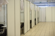 Zväčšiť fotografiu - Príprava na spustenie krajského vakcinačného centra v trenčíne napreduje - TSK_príprava vakcinačného centra_mini(40)