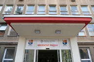 Zväčšiť fotografiu - Sprísnené opatrenia budú platiť v 7 okresoch trenčianskeho kraja - 20200217_PB_nemocnica_001w