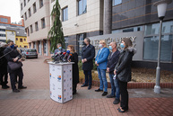 Zväčšiť fotografiu - Sprísnené opatrenia budú platiť v 7 okresoch trenčianskeho kraja - TSK_COVID tlačovka_web (4 of 20)