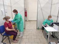 Zväčšiť fotografiu - Trenčianska župa bude opäť očkovať janssenom - Očkovanie_05-1 (132)