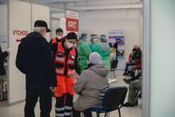 Zväčšiť fotografiu - Tretí májový víkend župa zaočkovala 7102 ľudí - TSK_Otvorenie_VKOC_Trencin-174