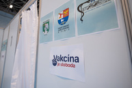 Zväčšiť fotografiu - Tretí májový víkend župa zaočkovala 7102 ľudí - TSK_VKOC_PD_otvorenie_web__10_