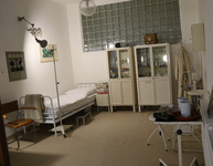 Zväčšiť fotografiu - V bojnickej nemocnici nájdete aj retro ambulanciu - IMG_3081