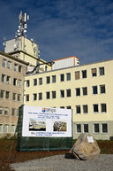 Zväčšiť fotografiu - V bojnickej nemocnici začala výstavba nového urgentného príjmu - 20201118_BOJ_nemocnica_009w