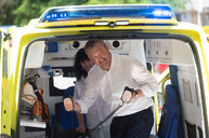 Zväčšiť fotografiu - V myjavskej nemocnici uviedli do života nové sanitné vozidlo rlp - 20200710_MY_NsP_sanitka_057w