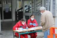 Zväčšiť fotografiu - Veľkokapacitné krajské očkovacie centrá premiérovo očkujú už aj vakcínou pfizer/biontech - IMG_0055