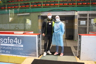 Zväčšiť fotografiu - Veľkokapacitné krajské očkovacie centrá premiérovo očkujú už aj vakcínou pfizer/biontech - IMG_0075
