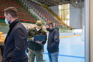 Zväčšiť fotografiu - Župa začne veľkokapacitne očkovať už aj v regióne hornej nitry - TSK_VKOC PD_príprava_mini (20 of 47)