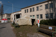 Zväčšiť fotografiu - Župné nemocnice chránia svojich zamestnancov „zdravotníckym filtrom“ - 20200319_TSK_nemocnice_073w – kópia