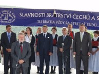 Veľká javorina privítala účastníkov slávností bratstva čechov a slovákov - P7291932