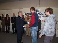 Stredoškoláci a robotici na trenčianskom výstavisku - P3307945